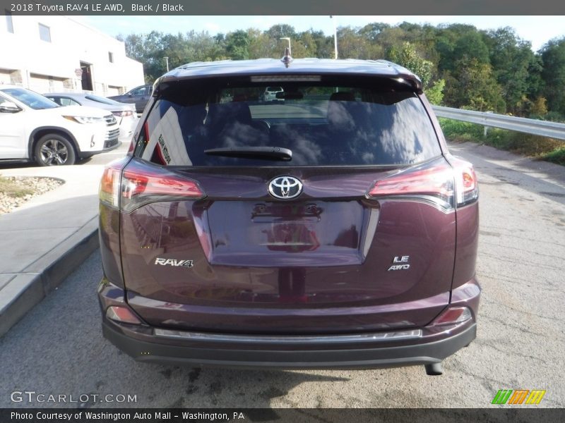 Black / Black 2018 Toyota RAV4 LE AWD