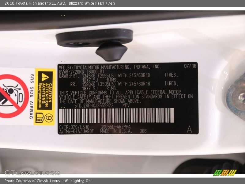 Blizzard White Pearl / Ash 2018 Toyota Highlander XLE AWD