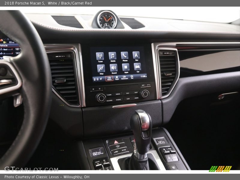 White / Black/Garnet Red 2018 Porsche Macan S