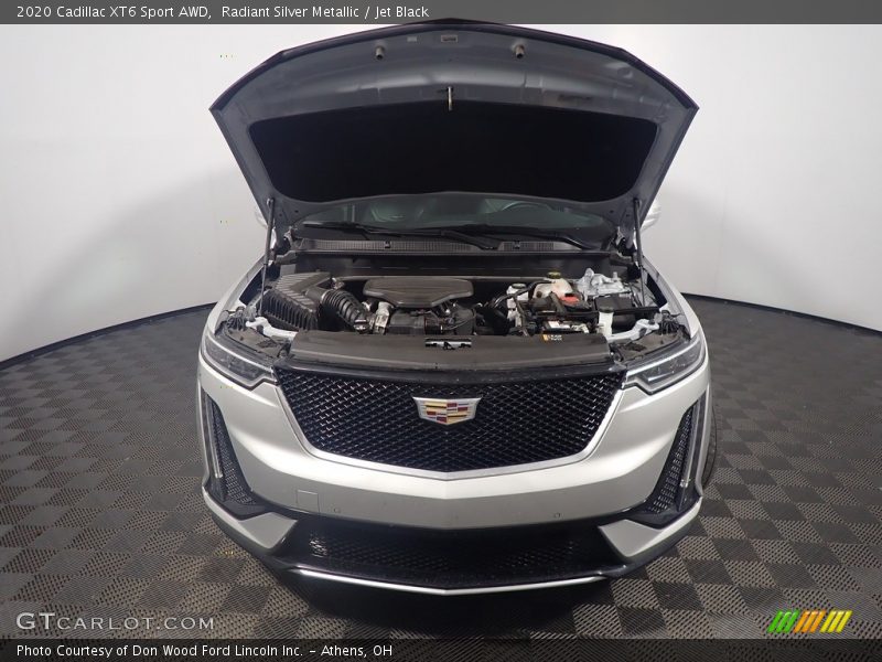 Radiant Silver Metallic / Jet Black 2020 Cadillac XT6 Sport AWD
