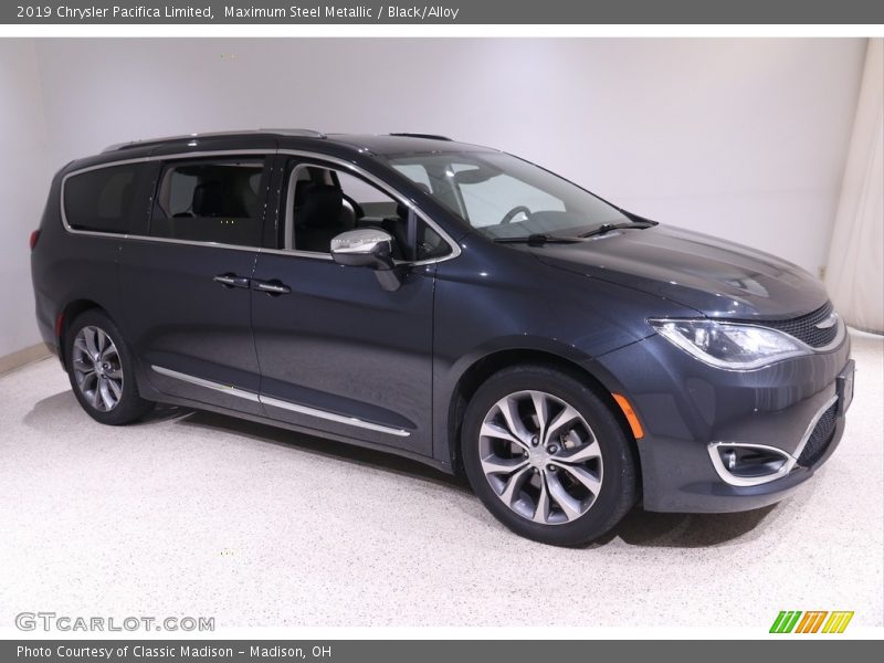 Maximum Steel Metallic / Black/Alloy 2019 Chrysler Pacifica Limited