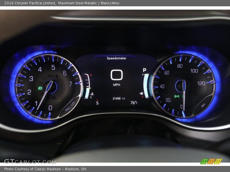 Maximum Steel Metallic / Black/Alloy 2019 Chrysler Pacifica Limited