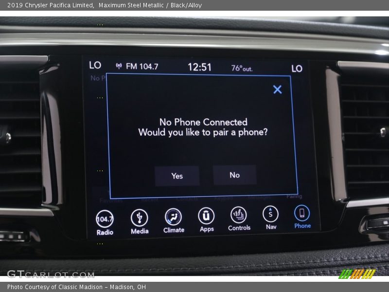 Maximum Steel Metallic / Black/Alloy 2019 Chrysler Pacifica Limited