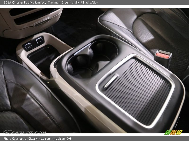 Maximum Steel Metallic / Black/Alloy 2019 Chrysler Pacifica Limited