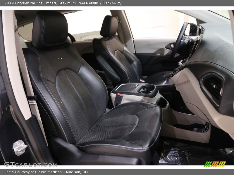 Maximum Steel Metallic / Black/Alloy 2019 Chrysler Pacifica Limited