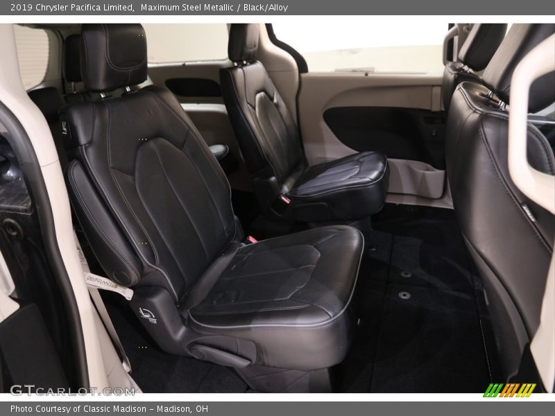 Maximum Steel Metallic / Black/Alloy 2019 Chrysler Pacifica Limited