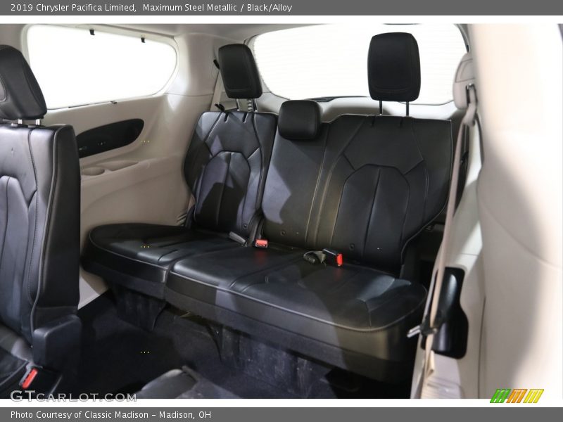 Maximum Steel Metallic / Black/Alloy 2019 Chrysler Pacifica Limited