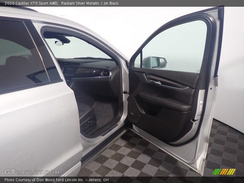 Radiant Silver Metallic / Jet Black 2020 Cadillac XT6 Sport AWD