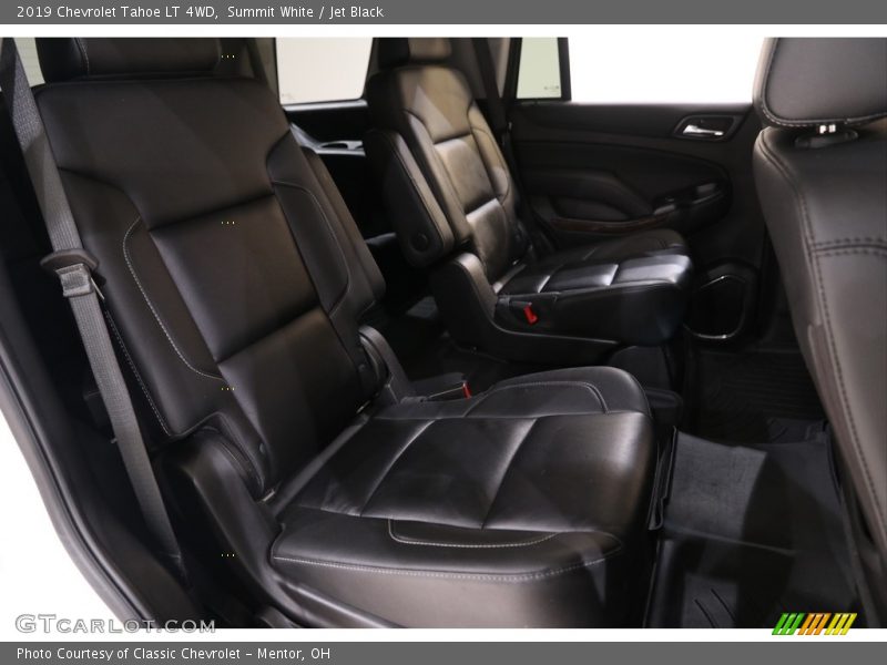 Summit White / Jet Black 2019 Chevrolet Tahoe LT 4WD