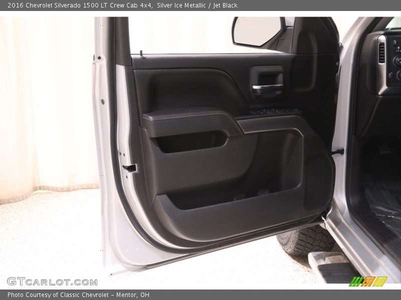 Door Panel of 2016 Silverado 1500 LT Crew Cab 4x4