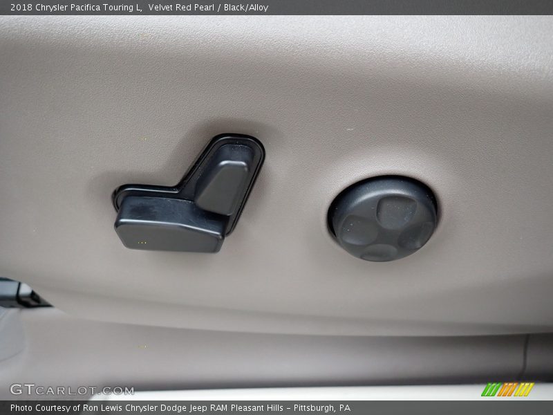 Velvet Red Pearl / Black/Alloy 2018 Chrysler Pacifica Touring L