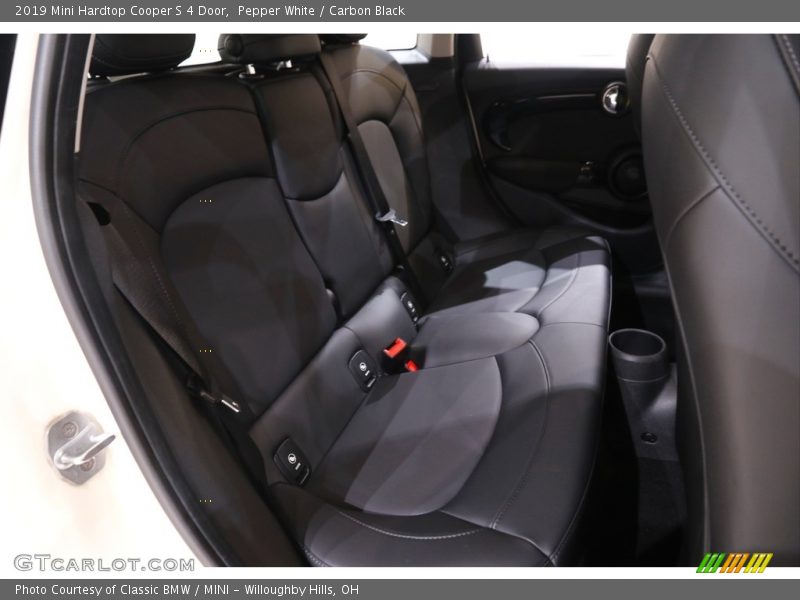 Pepper White / Carbon Black 2019 Mini Hardtop Cooper S 4 Door