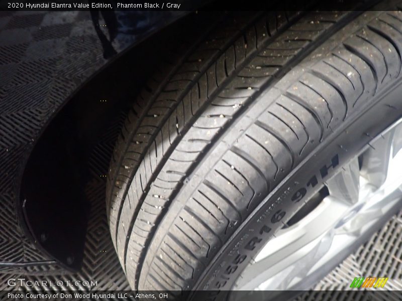 Phantom Black / Gray 2020 Hyundai Elantra Value Edition
