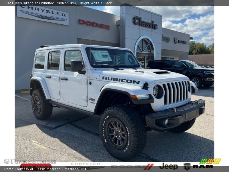 Bright White / Black 2021 Jeep Wrangler Unlimited Rubicon 4x4