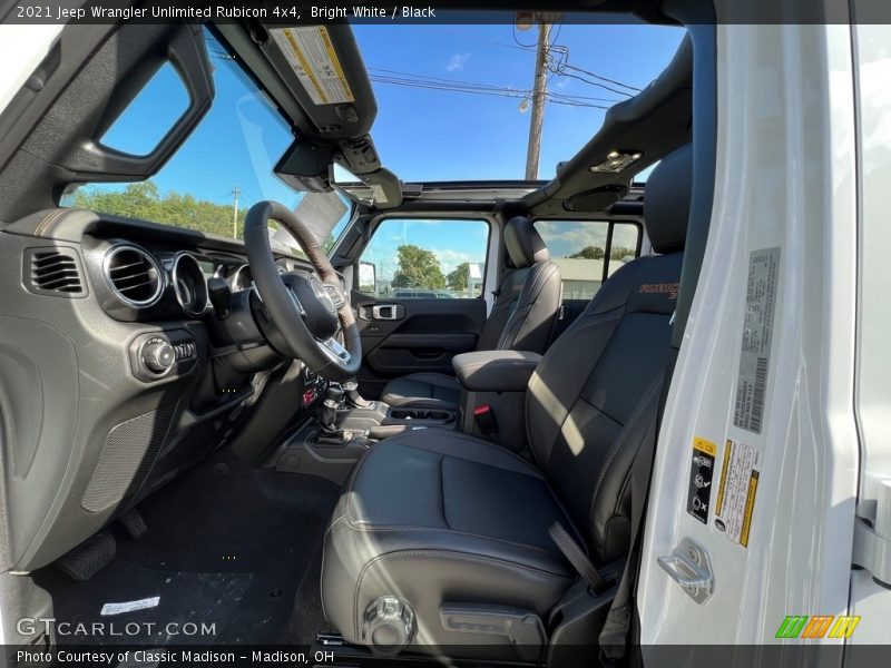 Bright White / Black 2021 Jeep Wrangler Unlimited Rubicon 4x4