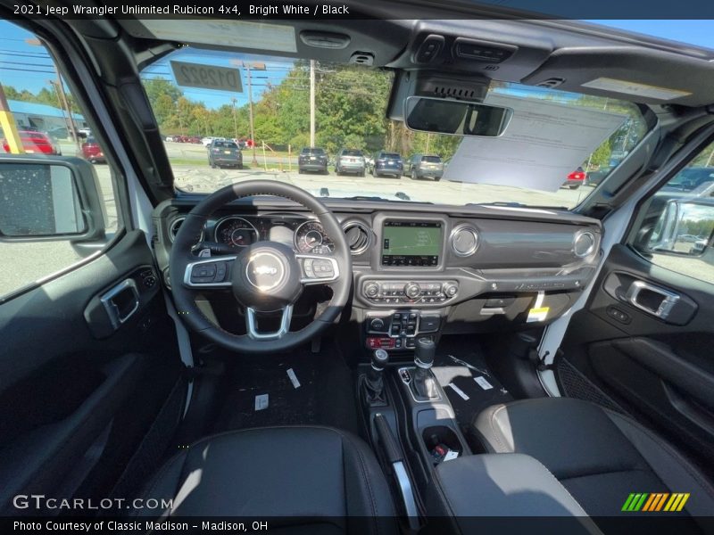 Bright White / Black 2021 Jeep Wrangler Unlimited Rubicon 4x4