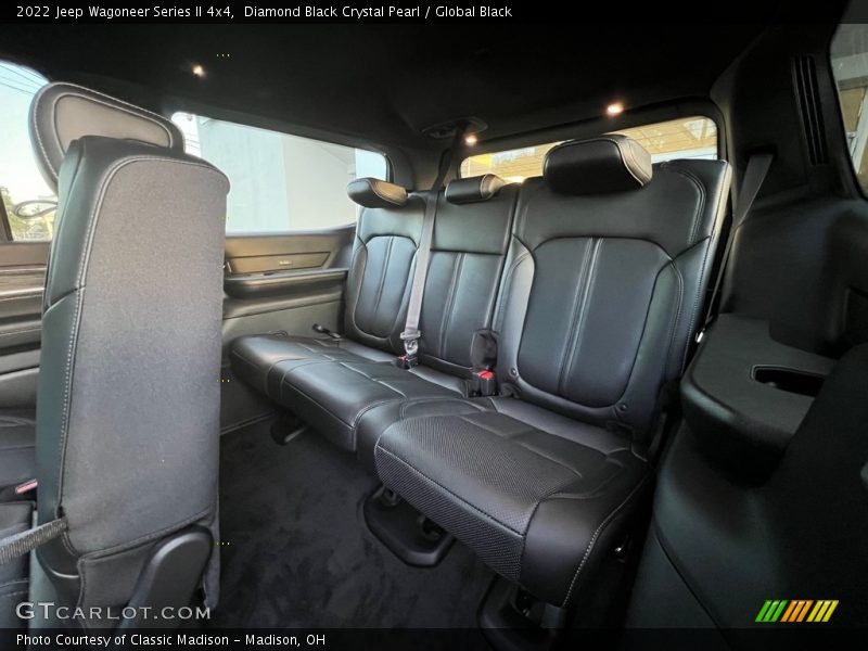 Diamond Black Crystal Pearl / Global Black 2022 Jeep Wagoneer Series II 4x4