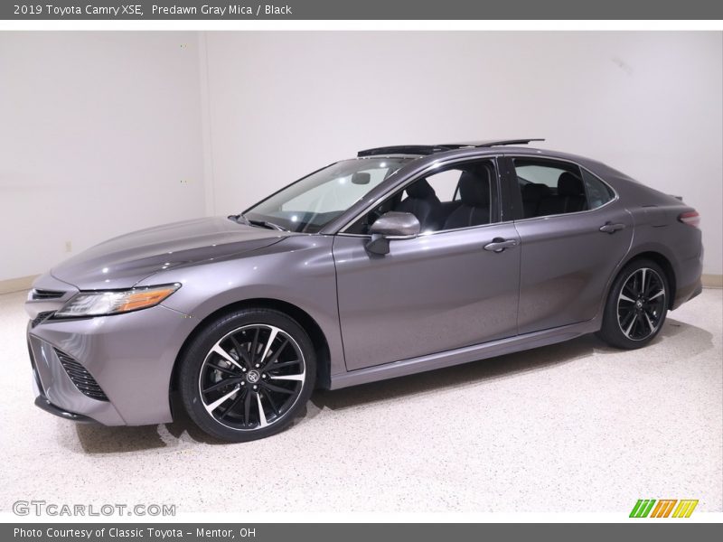 Predawn Gray Mica / Black 2019 Toyota Camry XSE