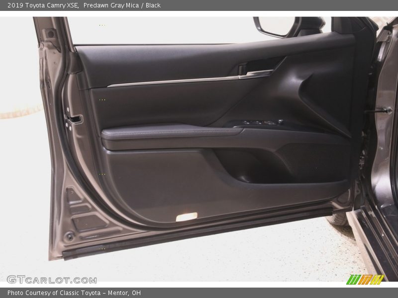 Predawn Gray Mica / Black 2019 Toyota Camry XSE