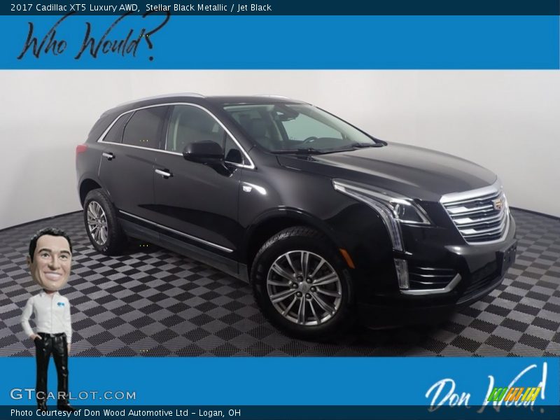 Stellar Black Metallic / Jet Black 2017 Cadillac XT5 Luxury AWD