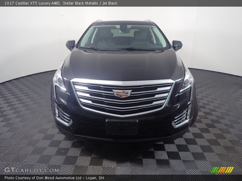 Stellar Black Metallic / Jet Black 2017 Cadillac XT5 Luxury AWD