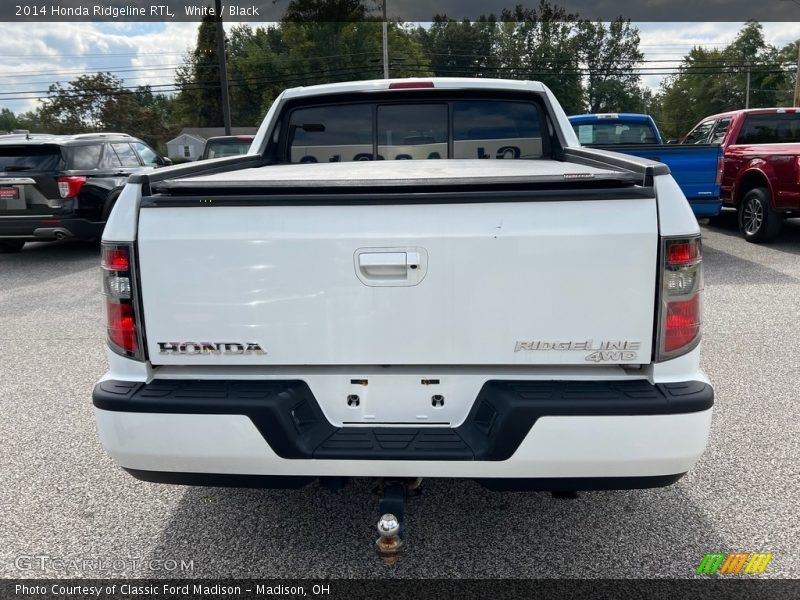 White / Black 2014 Honda Ridgeline RTL