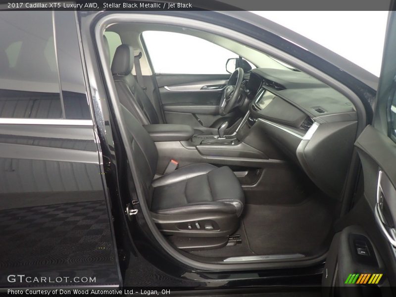 Stellar Black Metallic / Jet Black 2017 Cadillac XT5 Luxury AWD