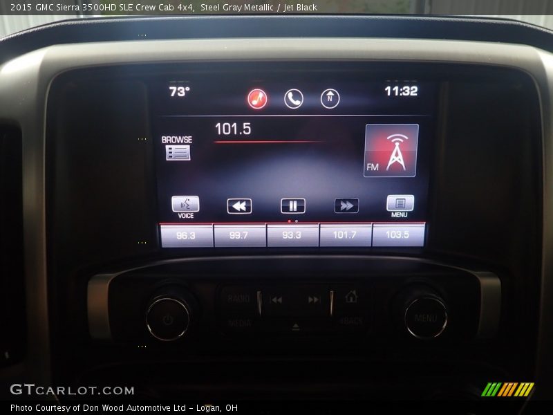 Controls of 2015 Sierra 3500HD SLE Crew Cab 4x4