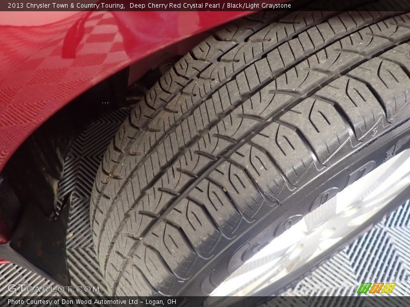 Deep Cherry Red Crystal Pearl / Black/Light Graystone 2013 Chrysler Town & Country Touring