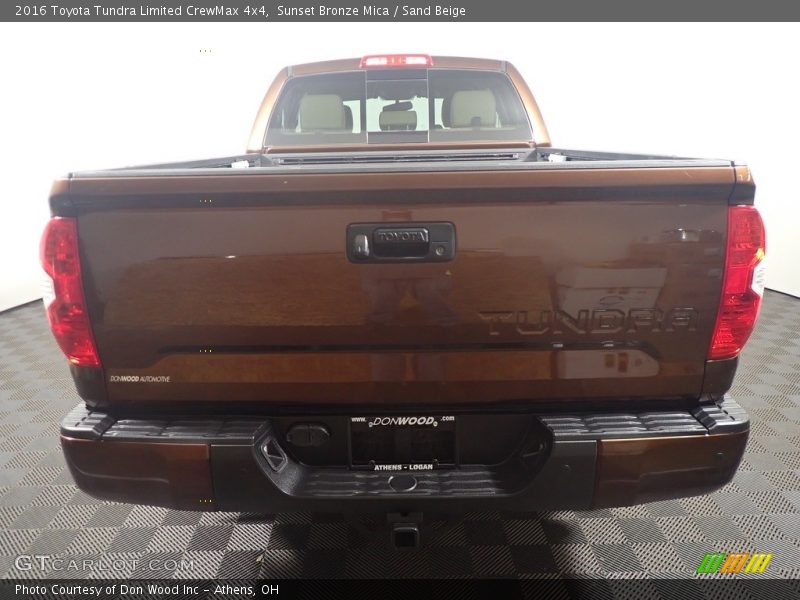 Sunset Bronze Mica / Sand Beige 2016 Toyota Tundra Limited CrewMax 4x4