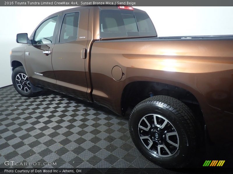 Sunset Bronze Mica / Sand Beige 2016 Toyota Tundra Limited CrewMax 4x4