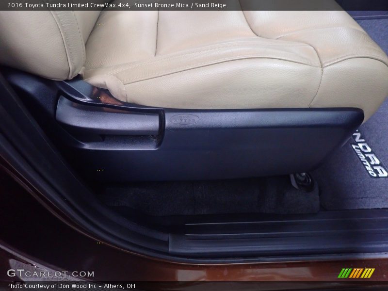 Sunset Bronze Mica / Sand Beige 2016 Toyota Tundra Limited CrewMax 4x4