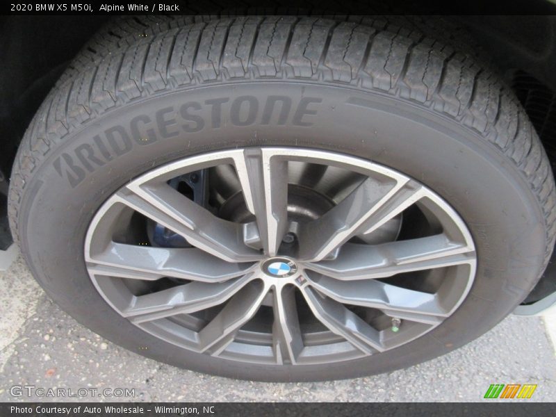 Alpine White / Black 2020 BMW X5 M50i