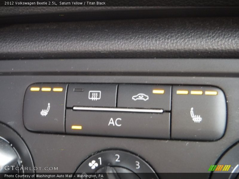 Saturn Yellow / Titan Black 2012 Volkswagen Beetle 2.5L