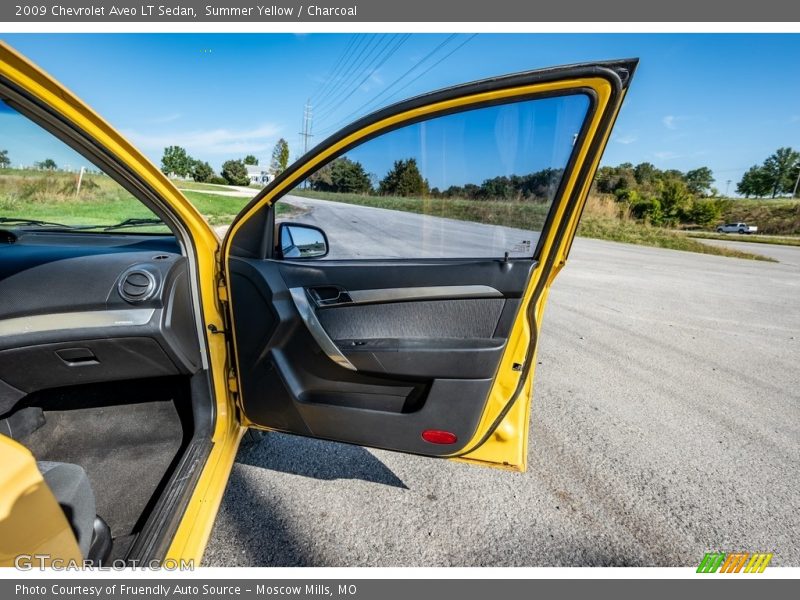 Summer Yellow / Charcoal 2009 Chevrolet Aveo LT Sedan