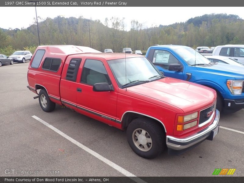 Front 3/4 View of 1997 Sierra 1500 SL Extended Cab