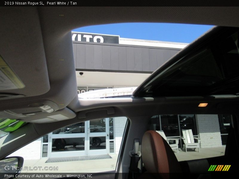 Pearl White / Tan 2019 Nissan Rogue SL