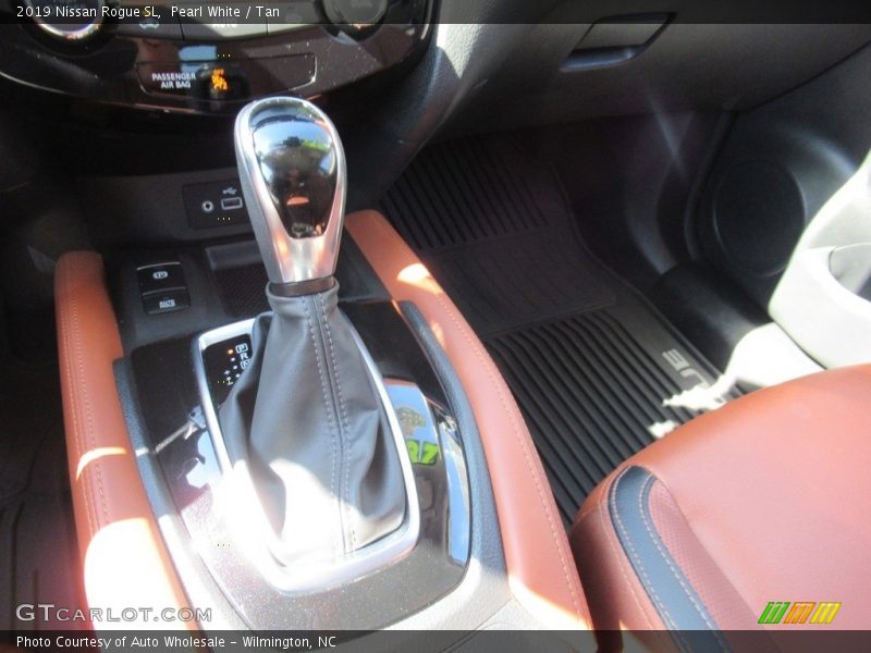  2019 Rogue SL Xtronic CVT Automatic Shifter