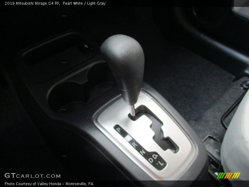 Pearl White / Light Gray 2019 Mitsubishi Mirage G4 RF