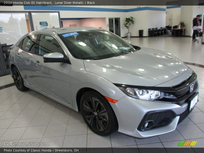 Lunar Silver Metallic / Black 2019 Honda Civic EX Hatchback