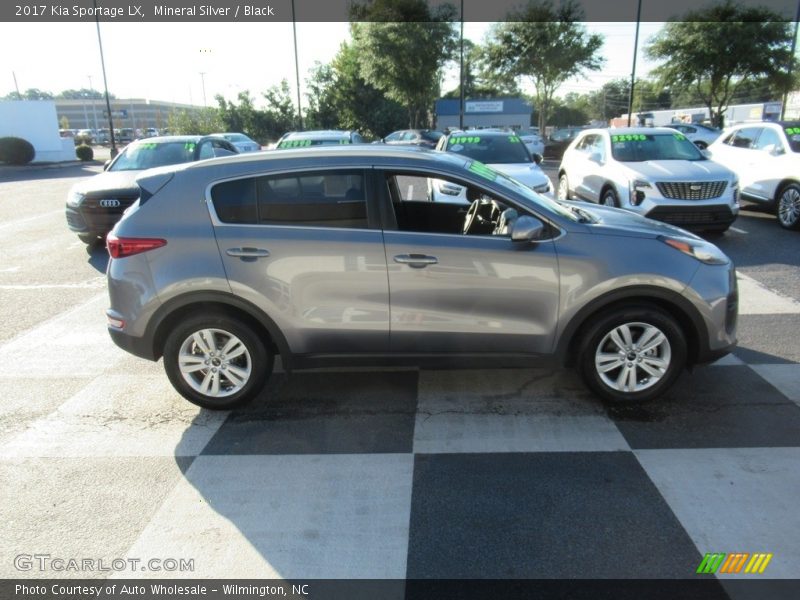 Mineral Silver / Black 2017 Kia Sportage LX
