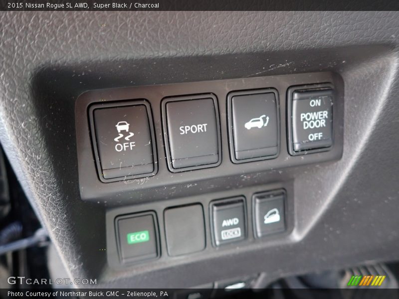 Super Black / Charcoal 2015 Nissan Rogue SL AWD