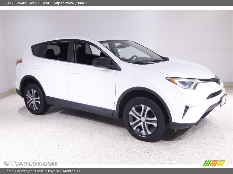 Super White / Black 2017 Toyota RAV4 LE AWD