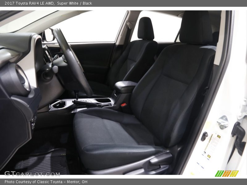 Super White / Black 2017 Toyota RAV4 LE AWD