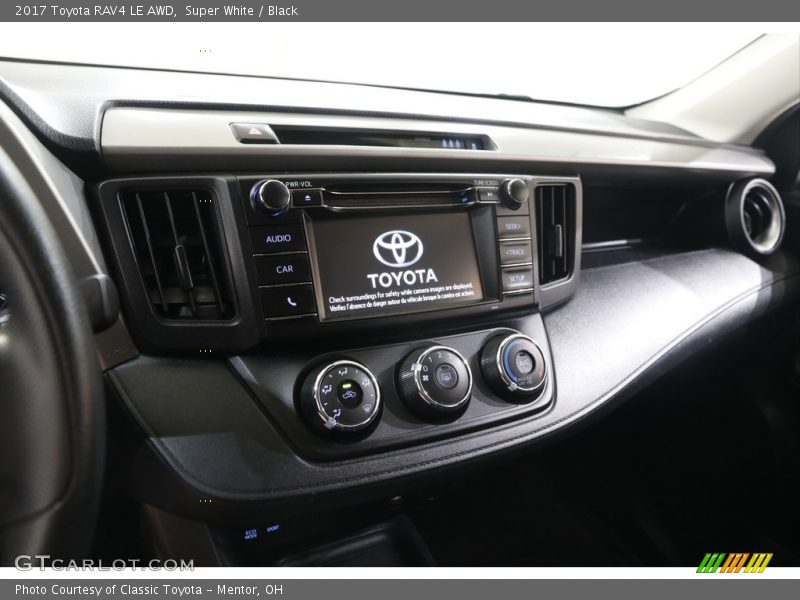 Super White / Black 2017 Toyota RAV4 LE AWD