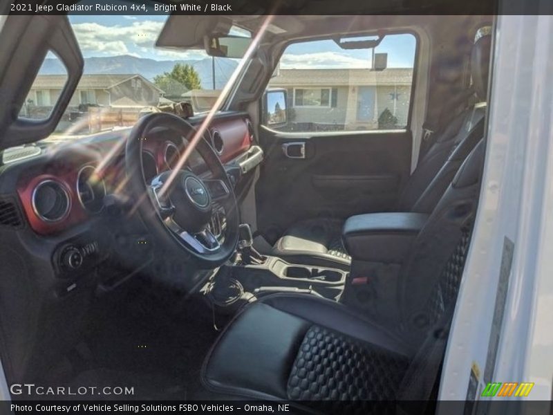 Bright White / Black 2021 Jeep Gladiator Rubicon 4x4