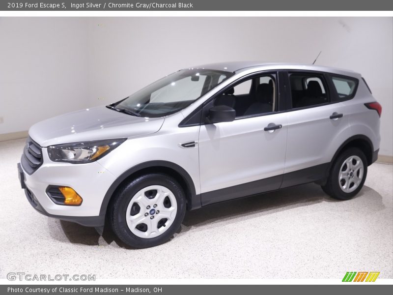 Ingot Silver / Chromite Gray/Charcoal Black 2019 Ford Escape S
