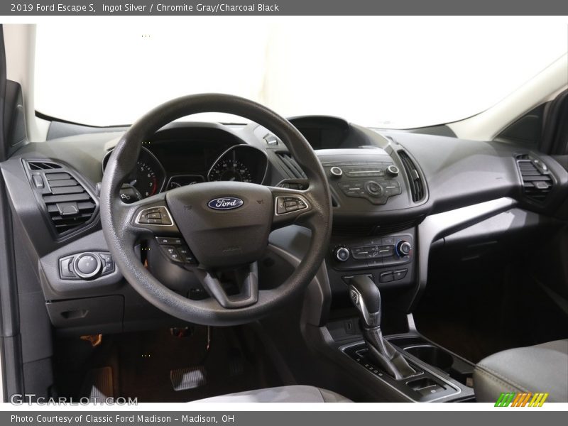 Ingot Silver / Chromite Gray/Charcoal Black 2019 Ford Escape S