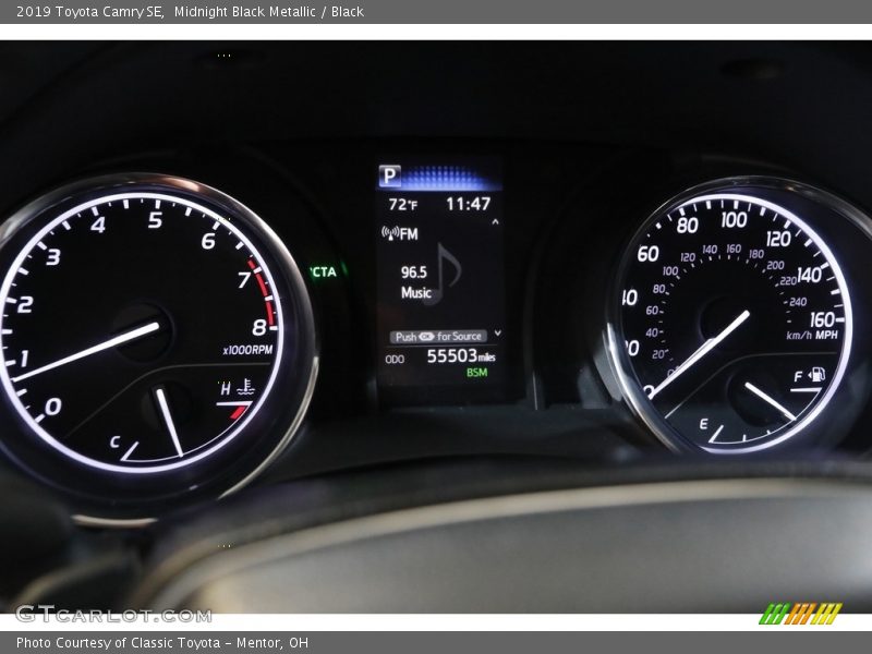 Midnight Black Metallic / Black 2019 Toyota Camry SE