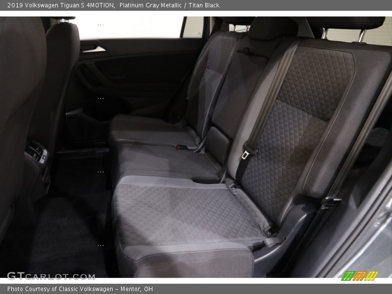 Platinum Gray Metallic / Titan Black 2019 Volkswagen Tiguan S 4MOTION